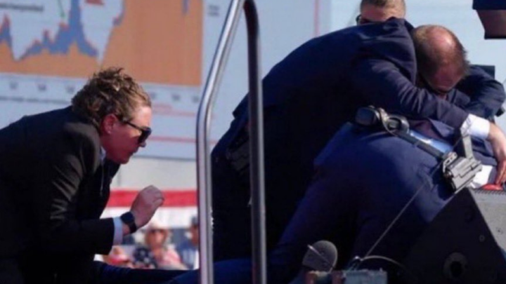 Trump appears, has been protected by the Secret Service A Team, rookie agent replaced