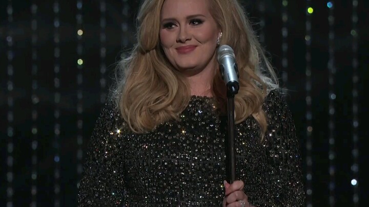 "Skyfall" by Adele at the Oscars - So Elegant