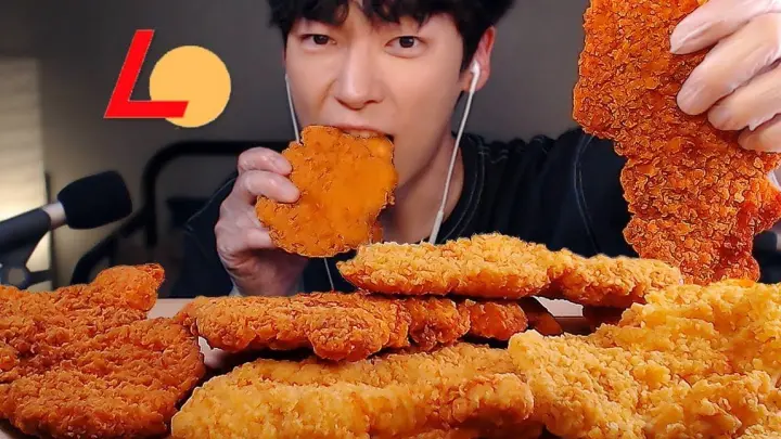【Food】SIO Mukbang: Non-alcoholic beer & XXL spicy fried chicken
