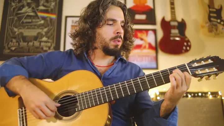 Finger Style Guitar Cover Version of Desperado 'Canción de lMariachi'