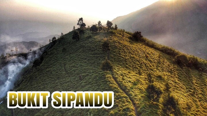 Petualangan Bukit Sipandu 2241 Mdpl