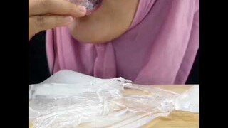 ASMR ICE EATING |ONLY BITES MAKAN ES BATU |👸👸👸 HOLLOW & CRYSTAL  |segar| ASMR INDONESIA #shorts