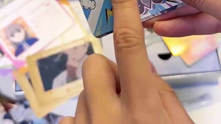 ในที่สุดก็ได้การ์ดฟูลิเลียน＜(´ ⌯ ̫⌯` )>