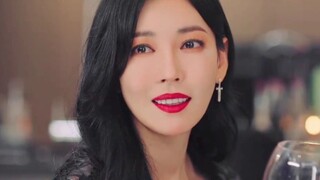 [ชั้นบน] “การได้เห็นแม่มีความสุขก็ทำให้ผมมีความสุขไปด้วย” “วันนี้เป็นวันที่แม่มีความสุขที่สุดในชีวิต