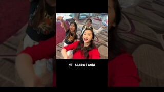 VLOGNYA SERU BANGET TONTON DEH !! 🤣 | Klara Tania #shorts