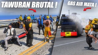 TAWURAN GANGSTER BERUJUNG DISEMBUR GAS AIR MATA OLEH KEPOLISIAN ! GTA V ROLEPLAY