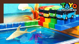 Tayo Kendaraan berat Mainan menunjukkan l #39 Tayo kolam renang dan hiu bayi l Tayo Bus Kecil