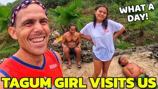 TAGUM GIRL VISITS BEACH HOME - Philippines Cold Weather Food (Arroz Caldo and Puto)