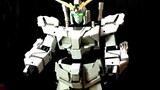 1/30 Unicorn Gundam mencapai ledakan armor otomatis