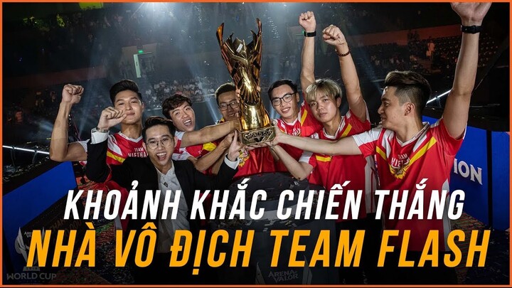 Team Flash | Khoảnh khắc Team Flash nâng cúp Vô địch Thế giới AWC 2019