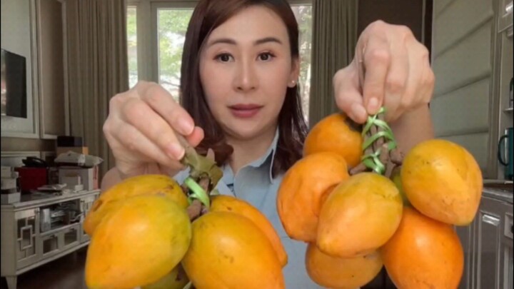 Waktu lewat aku pikir buah langka apa lagi ya , aku belum pernah lihat …. Ternyata buah jigong lagi