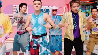 Fan nam của XG xong rồi! Bìa sách SOMETING AIN'T RIGHT được phục chế hoàn toàn dành cho nam