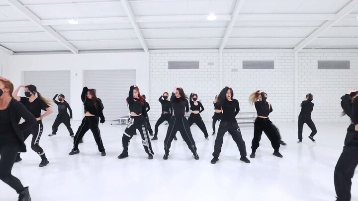 ITZY MAMA 2021 Practice Room Year-End Stage