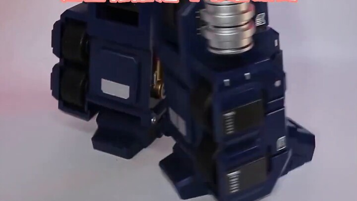 Optimus Prime 48cm ini kuat banget! Apakah Anda menyukai tampilan ini?
