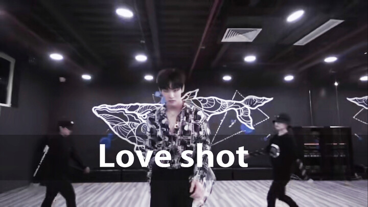 [Mingming Love Shot] UNINE Mingming Nhảy Cover Love Shot