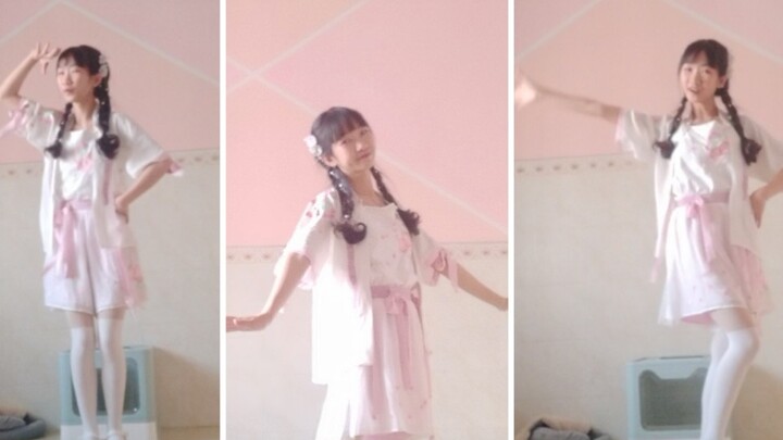 Ten miles of spring breeze ~ not as good as your smile ✿ Peach Blossom Smile
