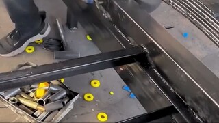 4WD site assembly process- Good tools and machinery make work easy