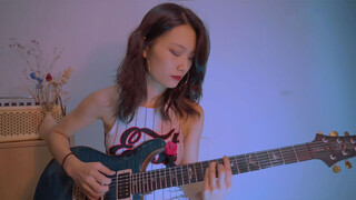 Cô gái cover "We don't talk anymore" của Charlie Puth bằng ghi-ta bass