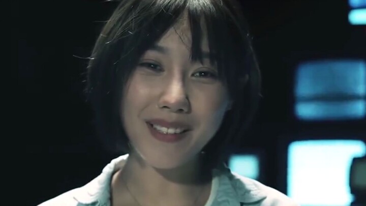 Một nhóm người lạ đã đến nhà cô gái mù để "cho cô hơi ấm", nhưng họ không ngờ rằng...