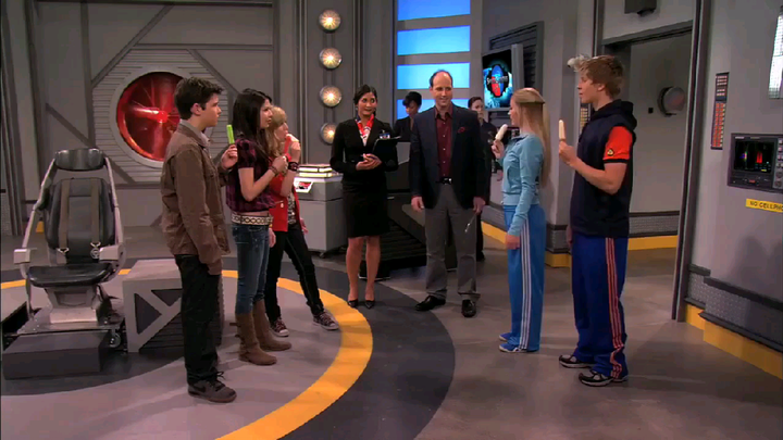 iCarly - Season 3 Episode 12 - iSpace out