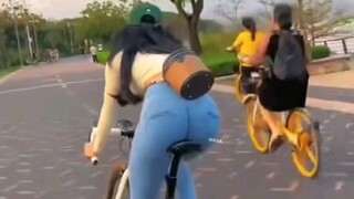 上海户外车展奔驰自行车