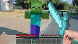 دخلت داخل لعبة ماين كرافت ولعبتها بنفسي !! | Real Life Minecraft
