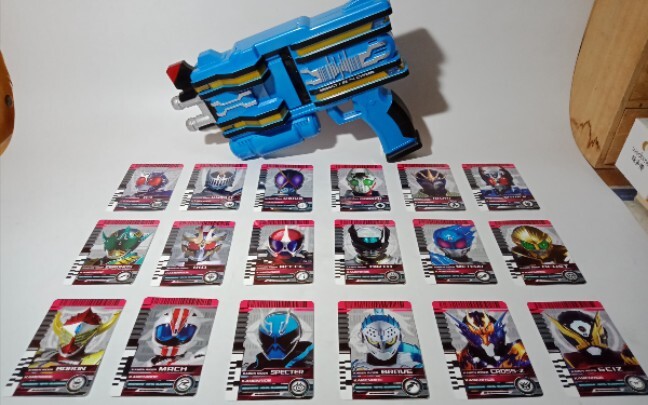 "พลังแห่งการเอาชนะ Heisei ทั้งหมด" Kamen Rider DiendPB ปืนแปลงร่างสีน้ำเงินลิมิเต็ด Heisei 2 การเชื่