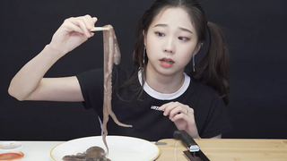 ม็อกบังปลาหมึกสดเกาหลี "ซันนักจี" ดุ๊กดิ๊ก! ! l Sliced Raw Octopus Mukbang ASMR Reaction