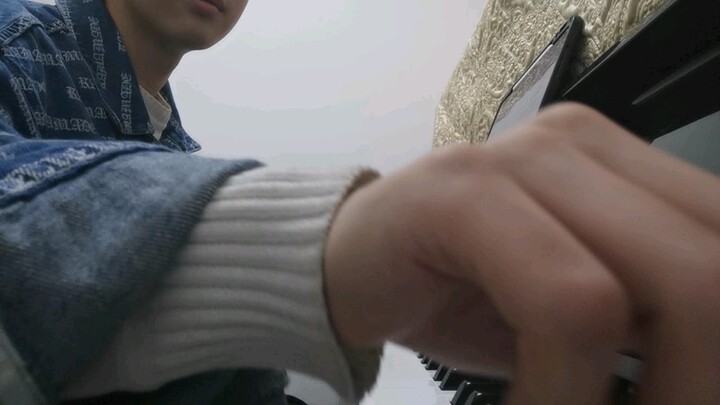 琴房随手录个三度，过会儿删