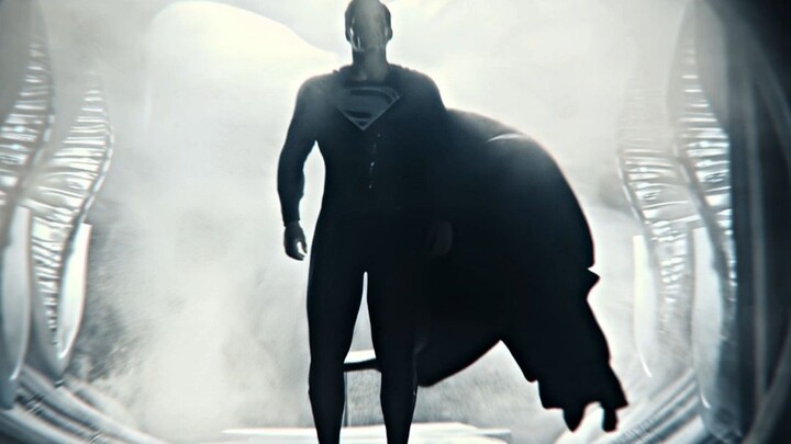 Superman melawan Adam Hitam