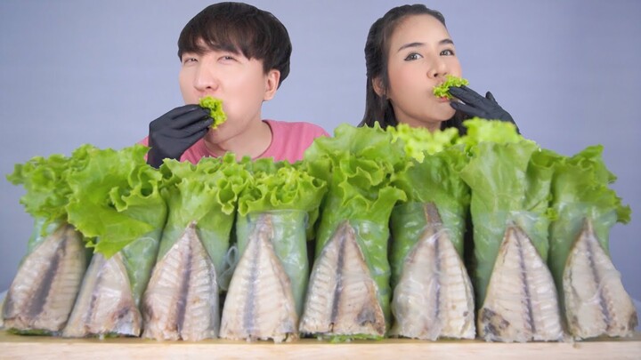 [กินแกล้งกัน] เมี่ยงปลาทูคำโตๆ กับน้ำจิ้มซีฟู้ดรสเด็ด !ㅣmackerel with fresh vegetableㅣMUKBANG ASMR