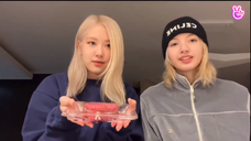 LISA was hungry, ROSÉ made her steak❤️