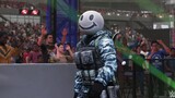 The smiling veteran comes on stage, and the Terminator trembles when he sees it