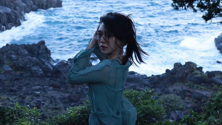 "Nine out of ten things in the world are not what you want to say" Perhaps Atami is a cursed place. 
