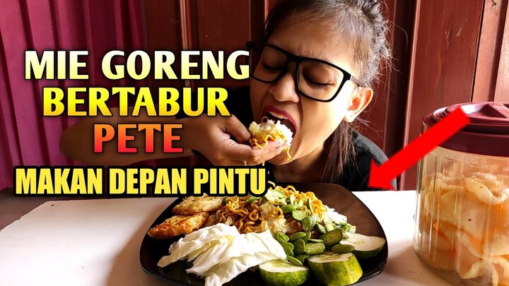 MIE GORENG BERTABUR PETE // MAKAN DI DEPAN PINTU // NIKMAT LUAR BIASA // MENU ENAK MUDAH & HEMAT