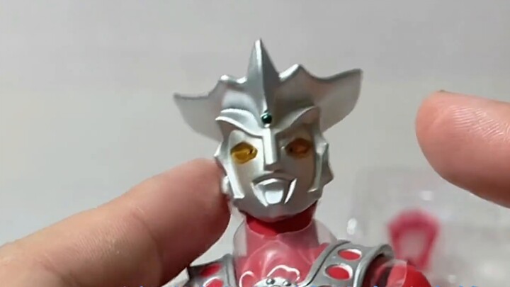 Leo shf ขี้เกียจเหรอ? [การแบ่งปันของเล่นของ Bass Feast] ฟิกเกอร์ Bandai Ultraman Leo SHF ฉบับที่ 366