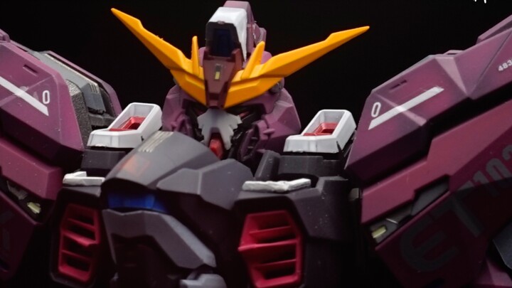 Uji Coba Gravitasi Nol mengubah warna Seed Gundam