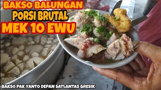 BAKSO BALUNGAN PAK YANTO DEPAN SATLANTAS GRESIK║porsi paling jumbo harga  cuma Rp10000