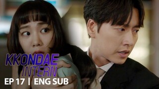 Park Hae Jin saves Han Ji Eun from danger [Kkondae Intern Ep 17]