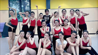 亲爱的舞蹈生你终会证明：流过的汗是来时的光！