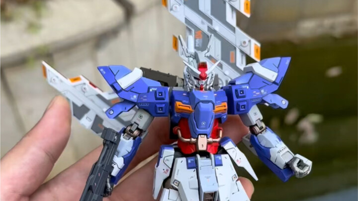 A brief talk on HG Moon Gundam spraying