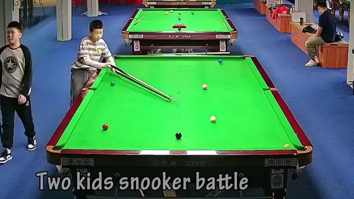[Sports]The snooker war between two children