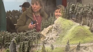 What is the world's coolest miniature model world like?