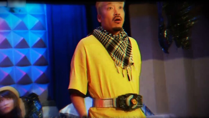 "Gunakan kekuatan ini untuk mewujudkan...dunia idealku!"