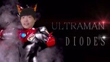 Daodes dan Xiaoxi menjelma sebagai Ultraman untuk menyelamatkan dunia... selamatkan...