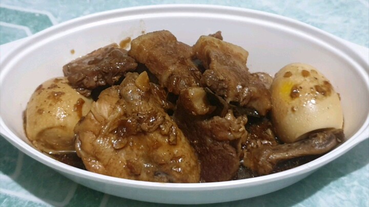 ADOBONG BABOY AT MANOX with EGG