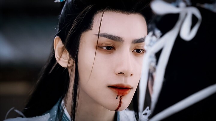 ทุกครั้งที่ขมวดคิ้ว รอยยิ้ม และการจ้องมอง ล้วนเป็นการแสดง