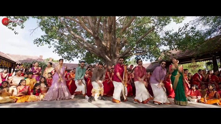 Lets Dance Chotu Motu - Kisi Ka Bhai Kisi Ki Jaan - Salman Khan - Yo Yo Honey Si