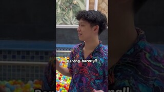 PATAHIN SPAGETI DAPET IPHONE?! BAGI BAGI?
