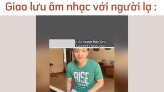 Giao lưu tý nhạc cho có tình anh em #funny #haihuocn